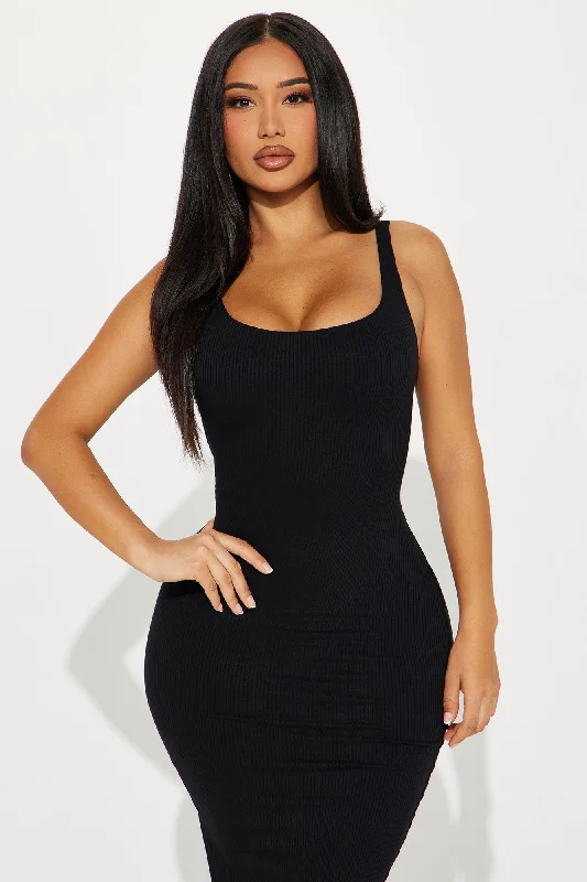 Jennifer Double Lined Midi Dress - Black