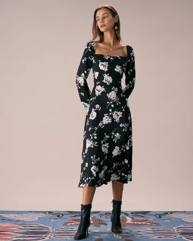 The Black Sweetheart Neck Floral Midi Dress