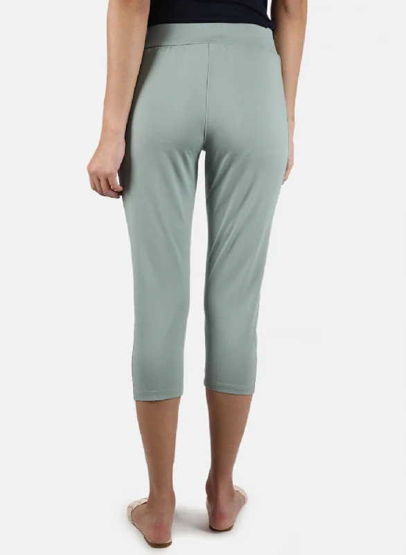 Women Green Plain Capri