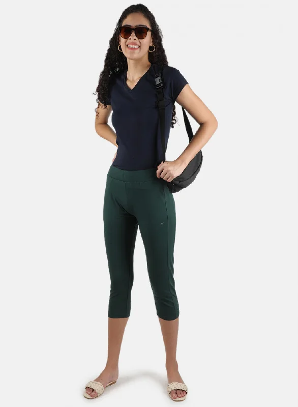 Women Green Plain Capri