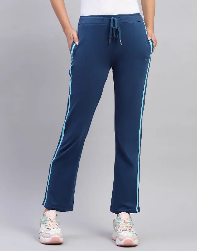 Women Blue Solid Regular Fit Lower