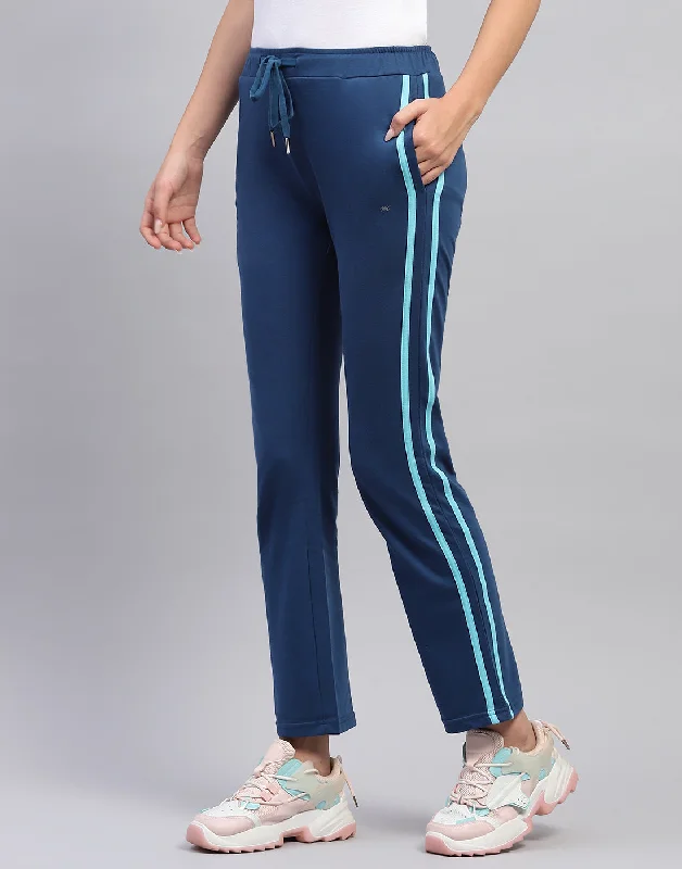 Women Blue Solid Regular Fit Lower