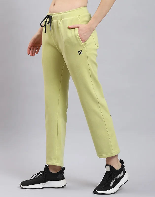 Women Green Solid Regular Fit Lower