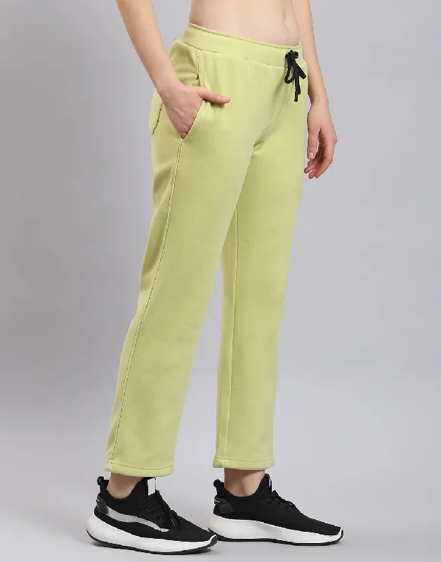 Women Green Solid Regular Fit Lower